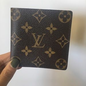 Brand new Louis Vuitton man's wallet